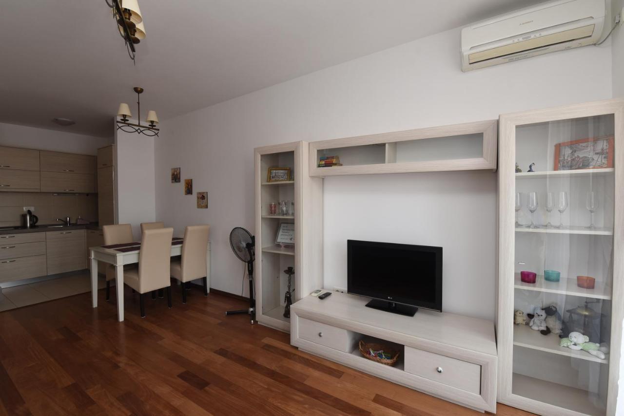 Apartamenti Enjoy Apartment Petrovac Luaran gambar