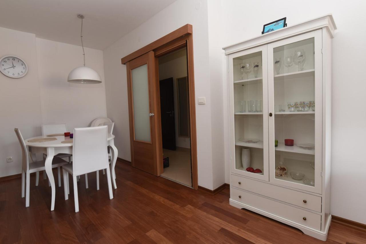 Apartamenti Enjoy Apartment Petrovac Luaran gambar