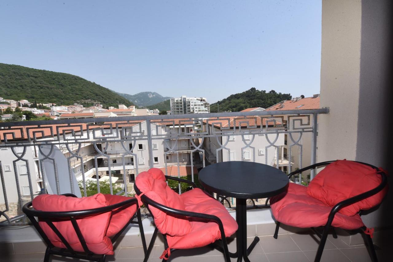 Apartamenti Enjoy Apartment Petrovac Luaran gambar
