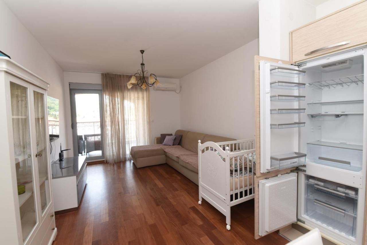 Apartamenti Enjoy Apartment Petrovac Luaran gambar